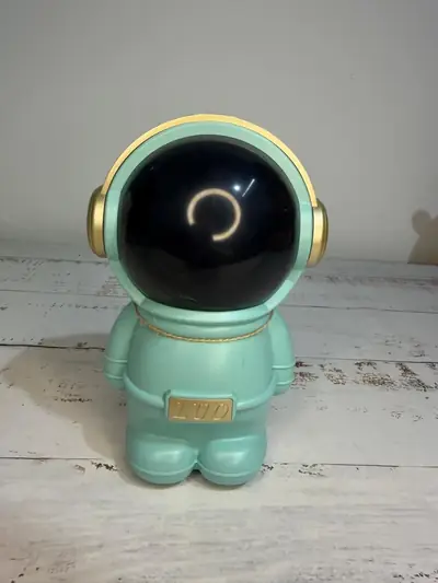 Parlante Bluetooth en forma de astronauta