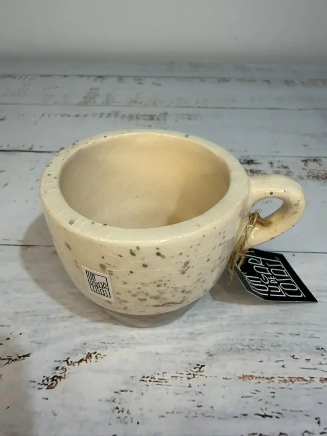 Taza de cerámica artesanal (chiquita)